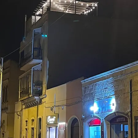 Isola Nel Cielo Terrazza Salento * 特里卡塞